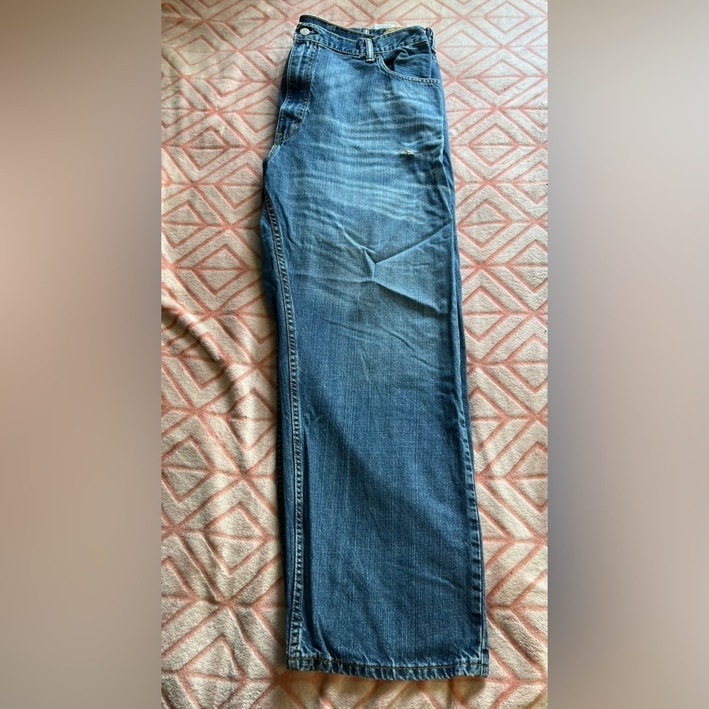#6 Levi Relaxed straight denim